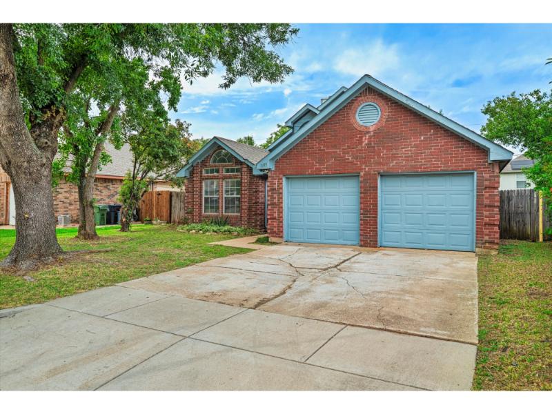03-1115 Cherrytree Dr-03
