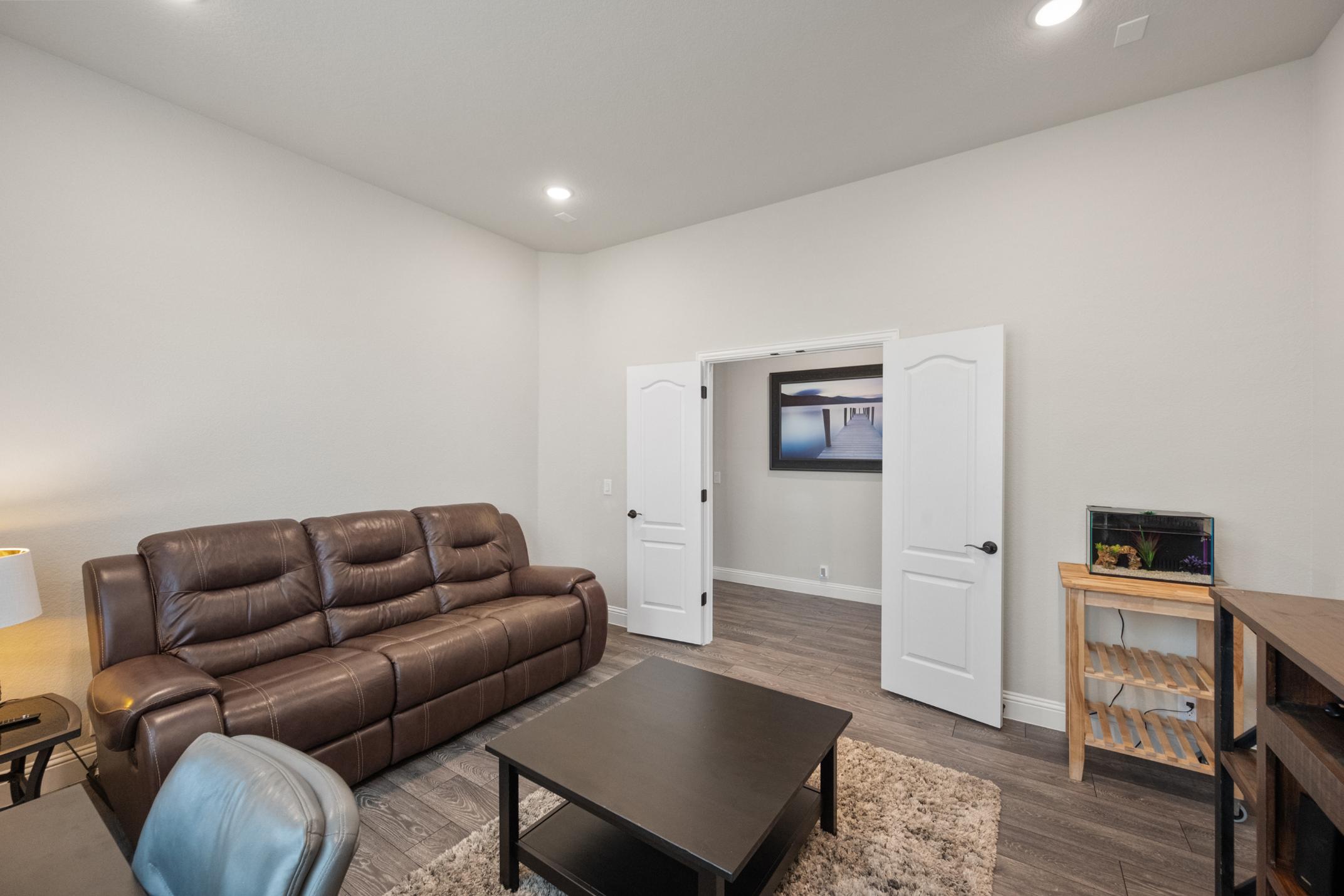 13-5626 Rowlan Row_5080