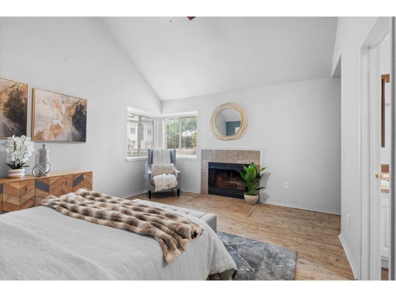 16-1115 Cherrytree Dr-16