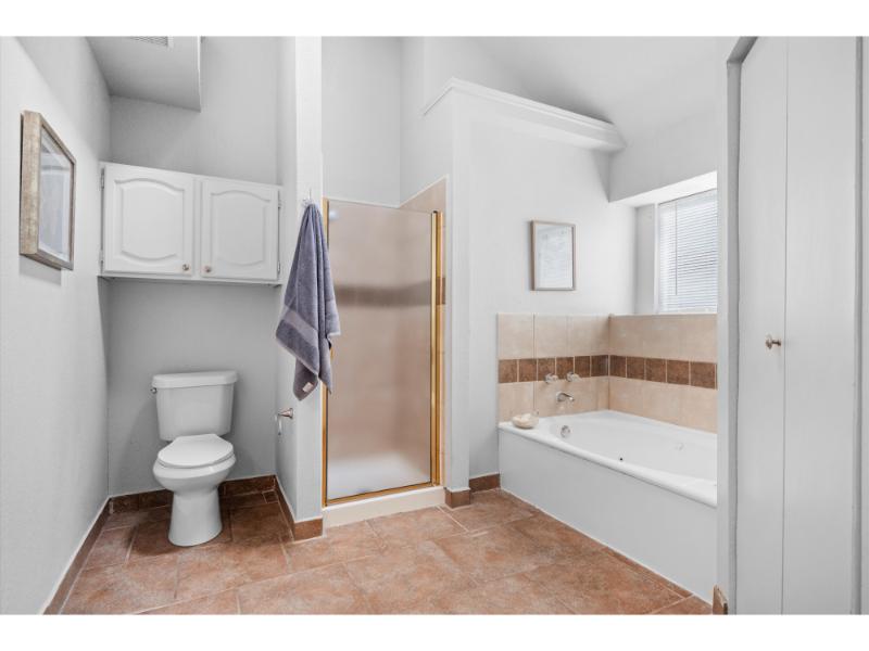 18-1115 Cherrytree Dr-18