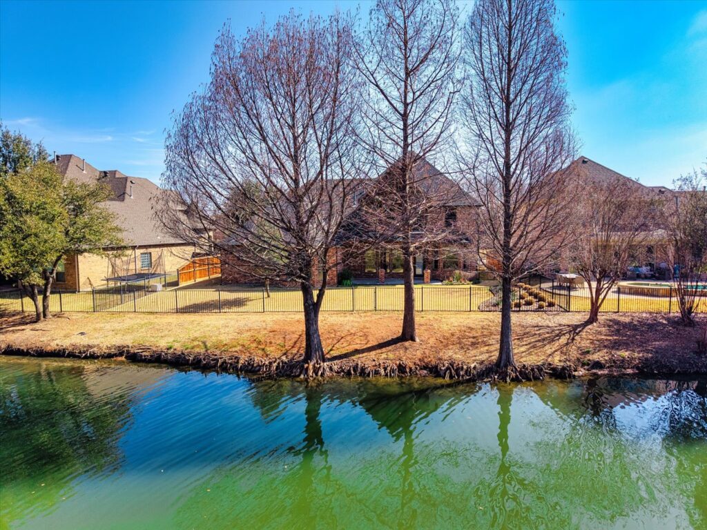 Lakes of Creekwood Mansfield Texas | 3409 Lake Creek Trl