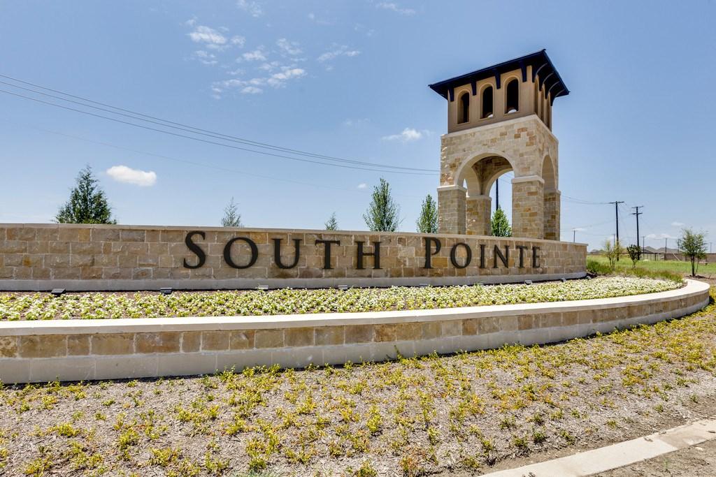 Alt: South Pointe community in Mansfield TX